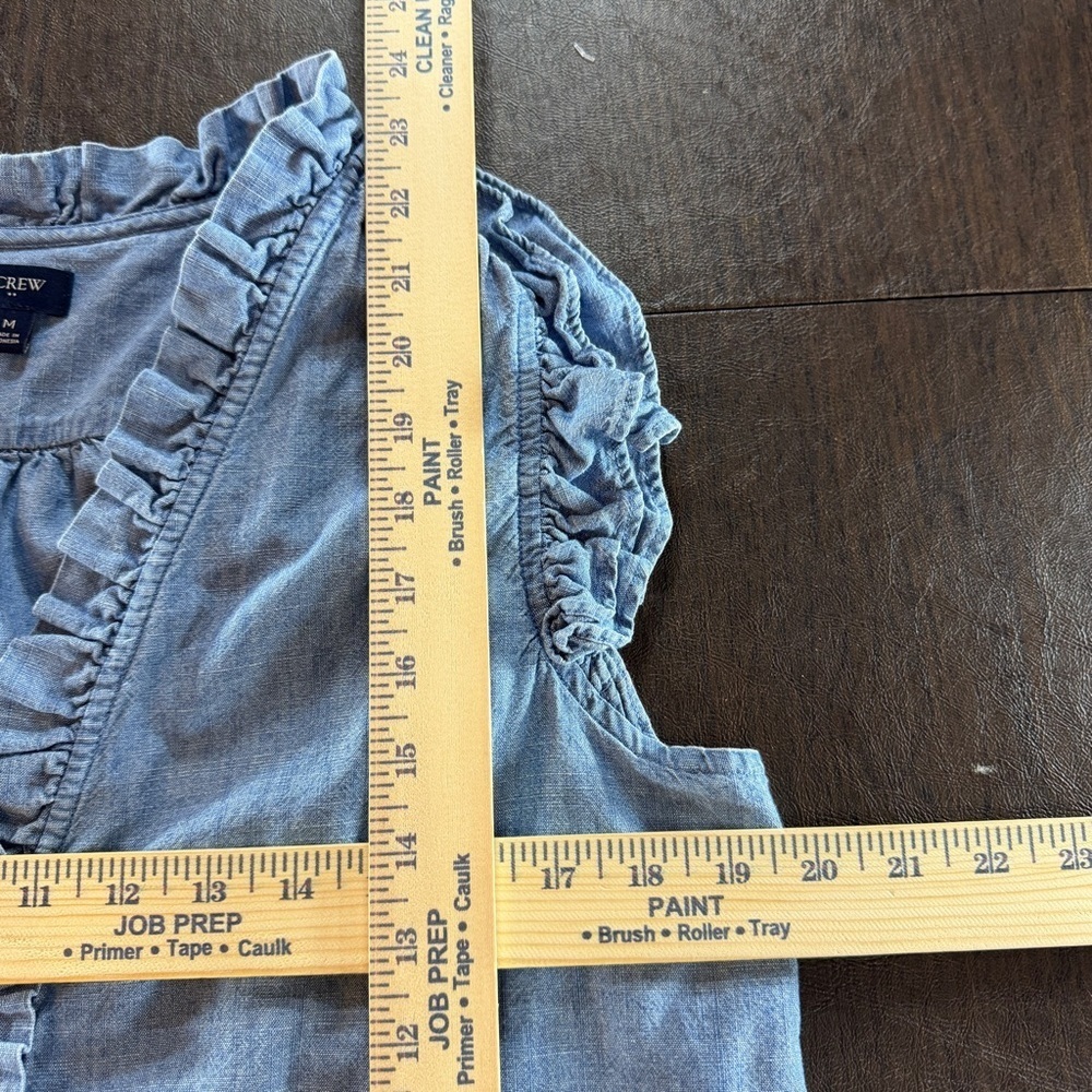 J. Crew Women’s Ruffled Denim Blue Top Sz M - Picture 2 of 6